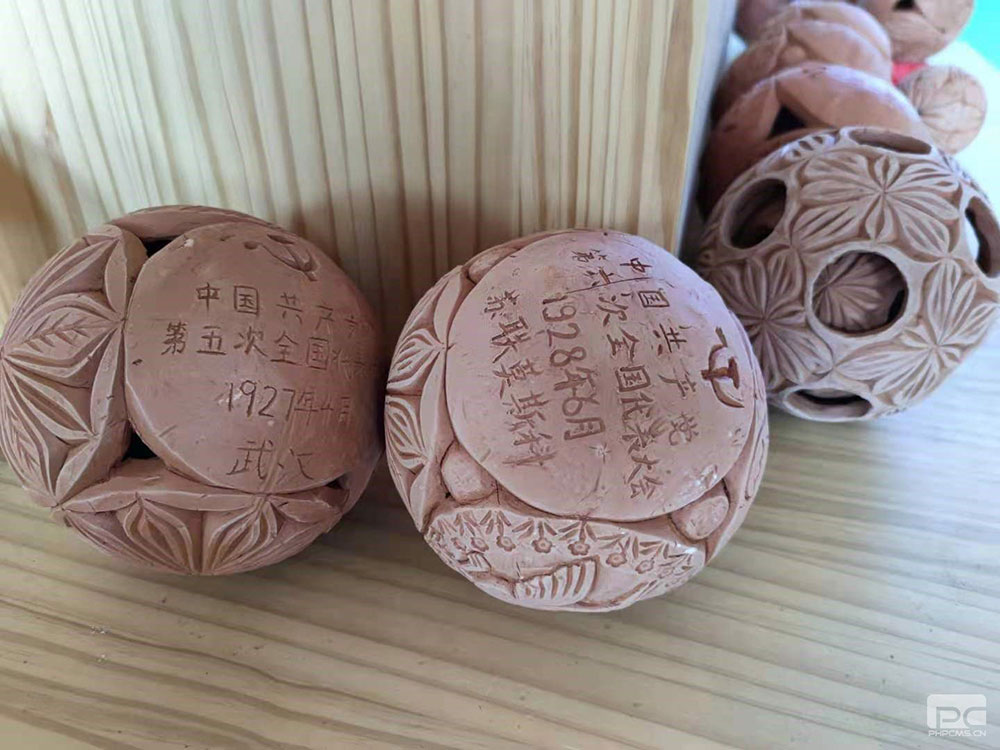 河北沧州幼儿师范高等专科学校雕花陶球作品