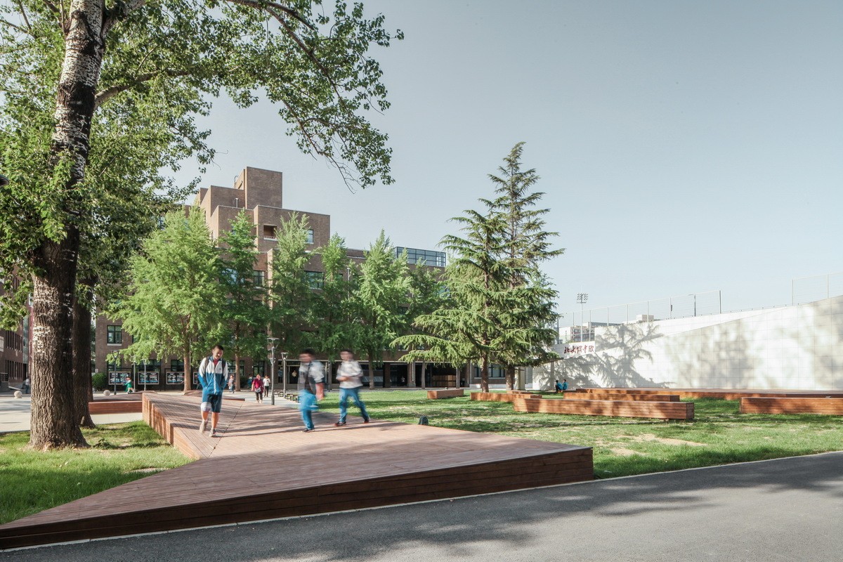 学校景观改造设计后新增的行走空间 学校景观改造设计后新增的行走空间