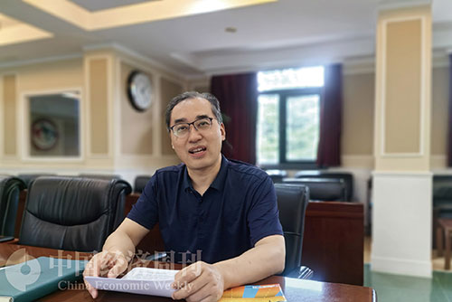 北京市第二中学校长周传章